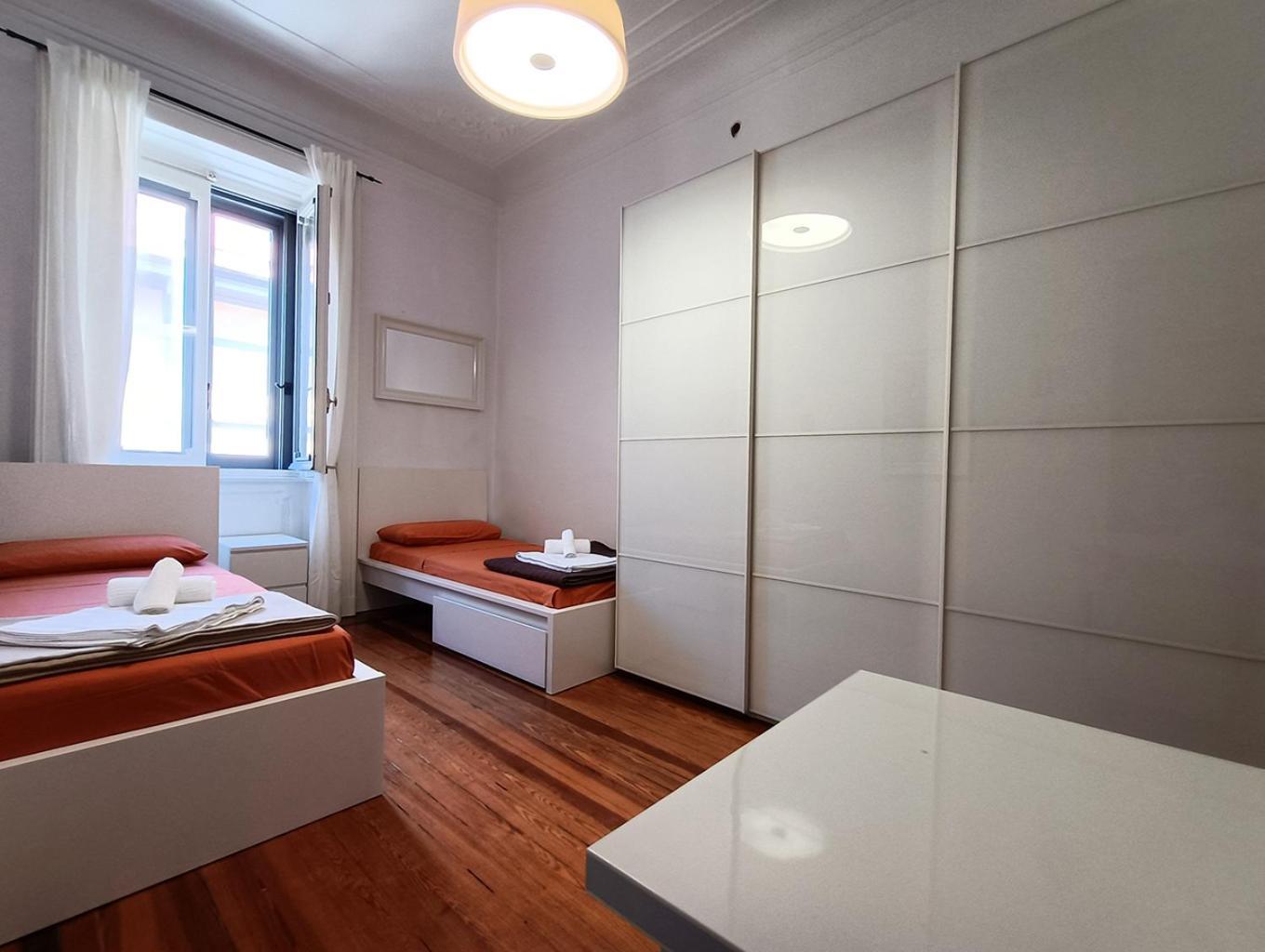 Sahi - Residenza Corso Italia Tre Camere, Due Bagni E Un Salone Mailand